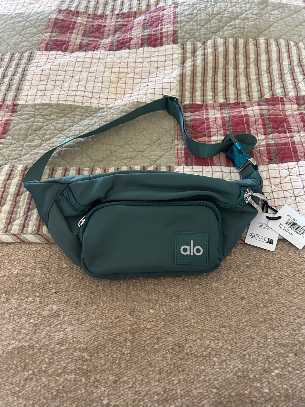 ALO Yoga Winter Ivy Fanny Pack